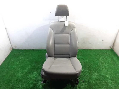Siège Avant Droit Pour Peugeot 306 Berline 3/5 Portes (S1) 1993 - Référence 8935HR