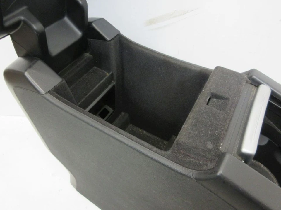 Armrest Center Storage Compartment Drink Holder Fits for Volvo XC60 3.2 AWD - Image 4 of 4