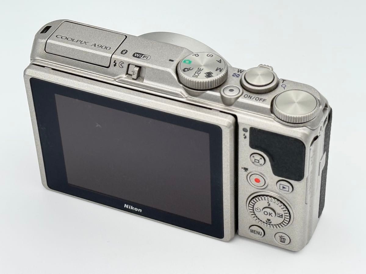 Nikon COOLPIX A900 Silver 20.3MP 35x Zoom Compact Digital Camera