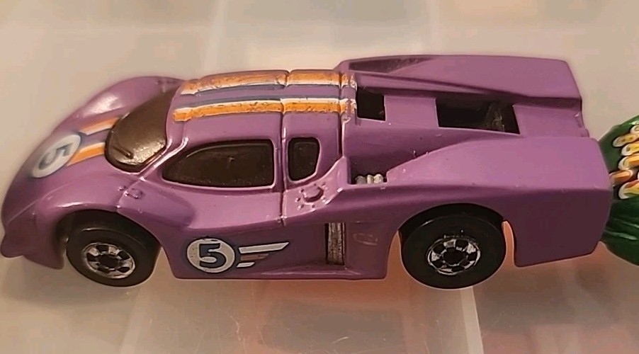 Picture 3 of 12