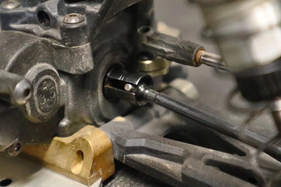 Team Losi Racing TLR 22T 4.0 Roller - plus Optional Parts and Spare Parts - Image 3 of 4