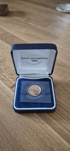 2000 Gold Half Sovereign (1980-Present) — photo from the most recent tracked eBay sale
