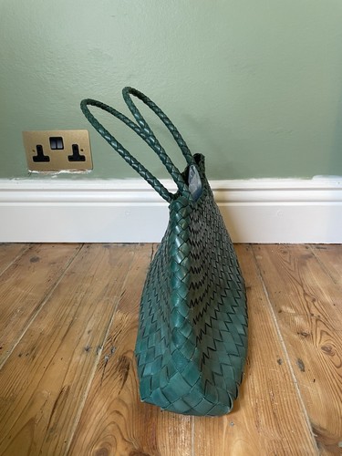 Dragon Diffusion Hand Woven Leather Shoulder Bag Green - Picture 10 of 22