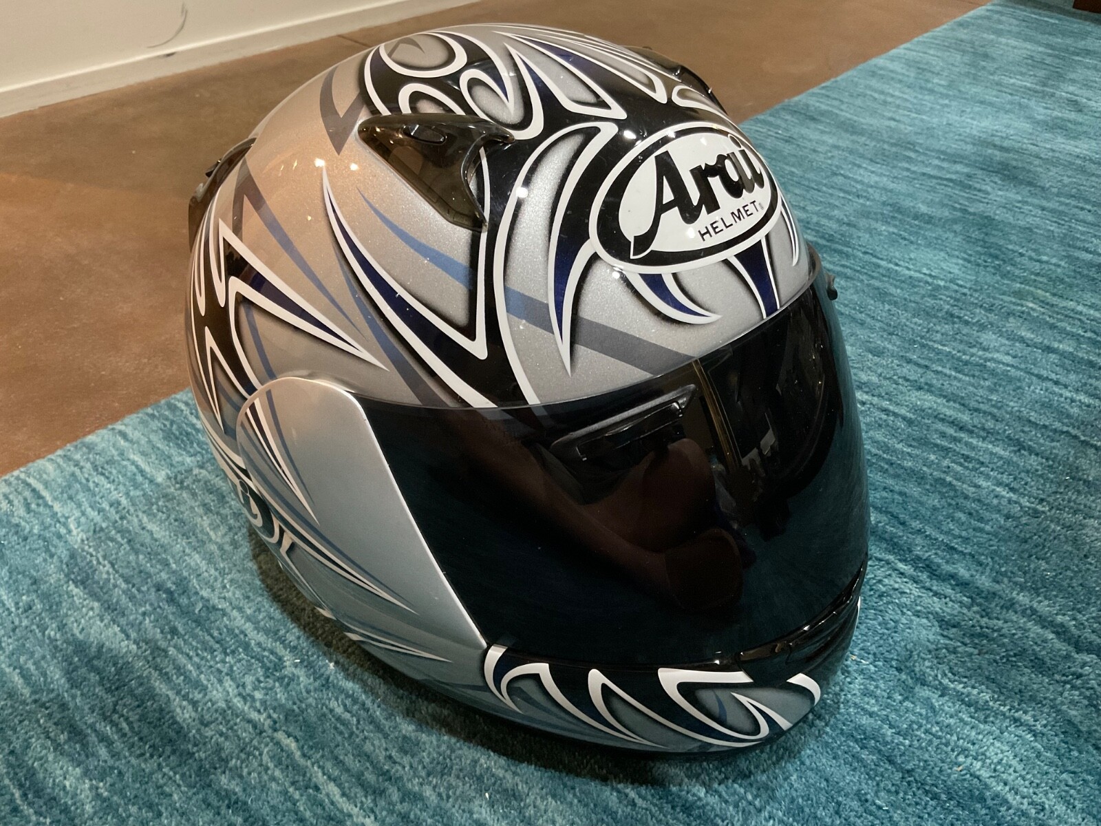 Picture 1 of 11