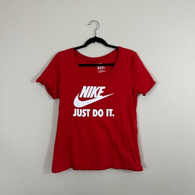 womens red nike clothes