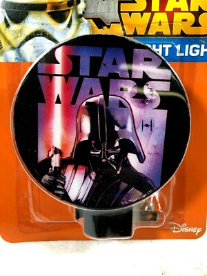Disney STAR WARS Yoda Darth Vader Plug-in NIGHT LIGHT Lamp 3 Varieties NEW!