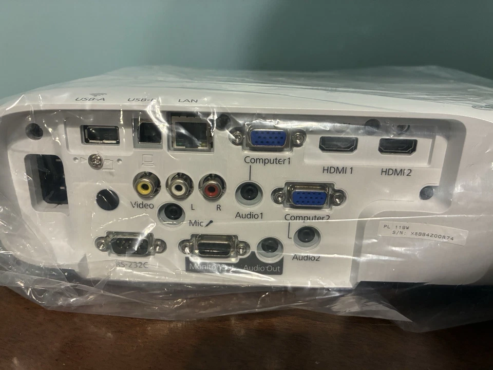 Epson PowerLite 119W H985A Projector NEW IN BOX - Image 3 of 4