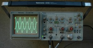 Tektronix 2235 AN/USM488 100MHz Oscilloscope, Two Probes, Power Cord Refurbished