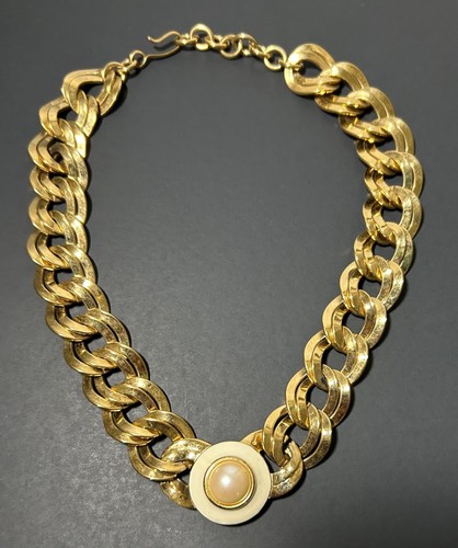 Vtg Monet Heavy Gold Tone Chunky Double Link Chain Choker Necklace, Faux Pearl - Picture 2 of 7