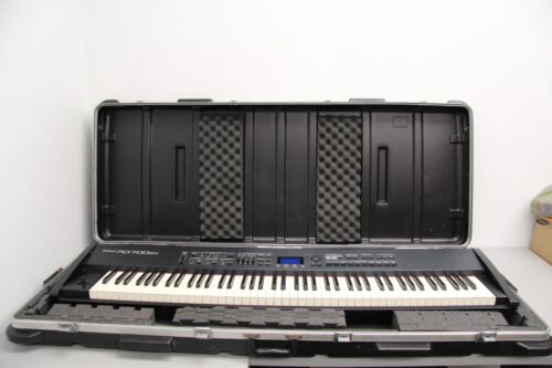 Roland RD-700SX 88 Weighted Electric Stage Piano Hammer Keyboard With Case - Picture 11 of 14