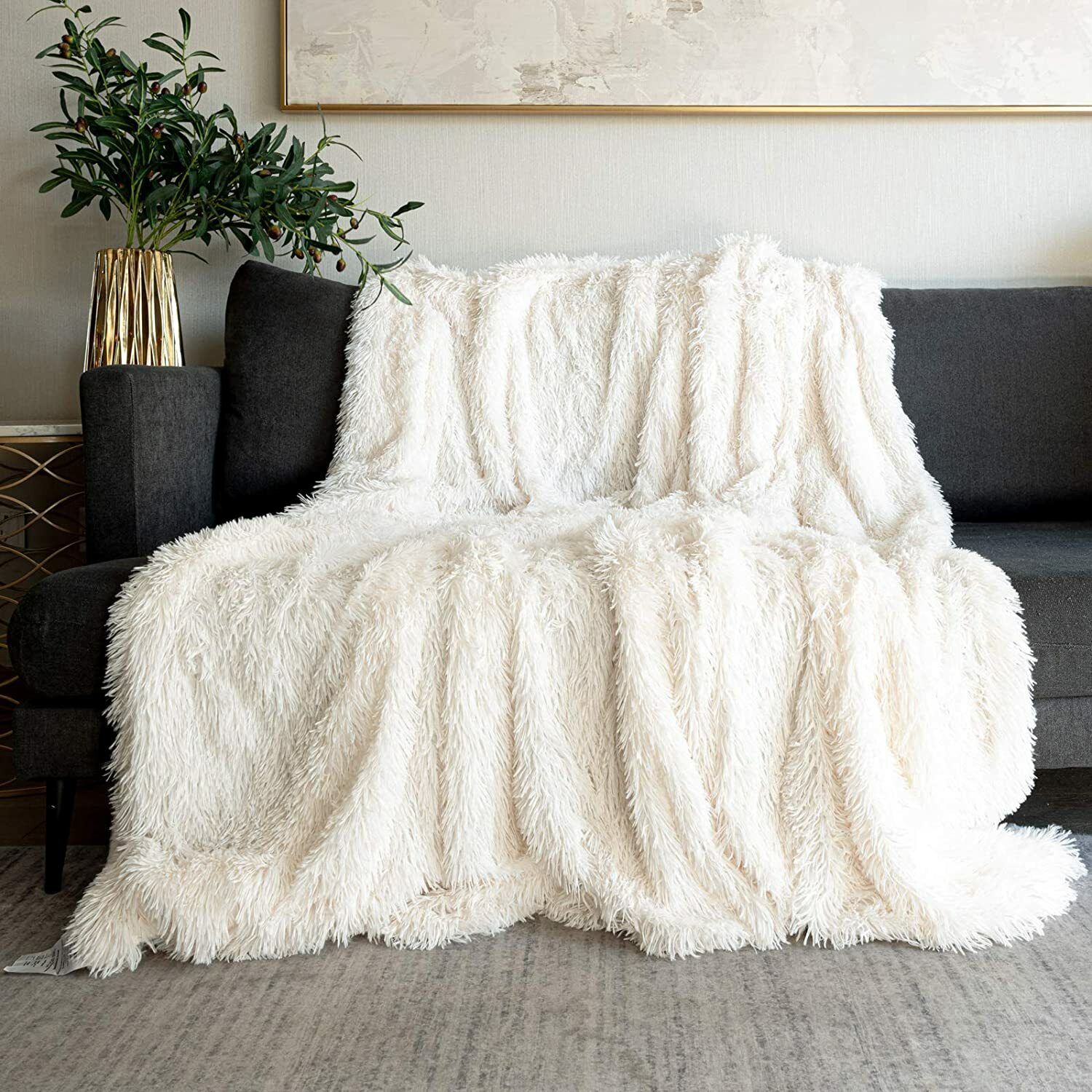 Buy Chunky Knit Blankets online at LINENS & HUTCH