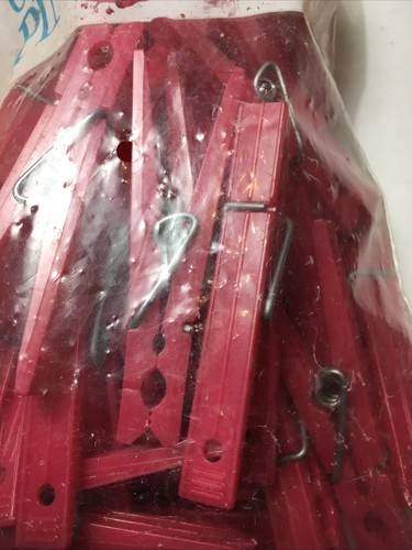 Vintage Forster Plastic Spring Clothes Pins PINK Color Unopened 36007 - USA Made - Picture 2 of 6
