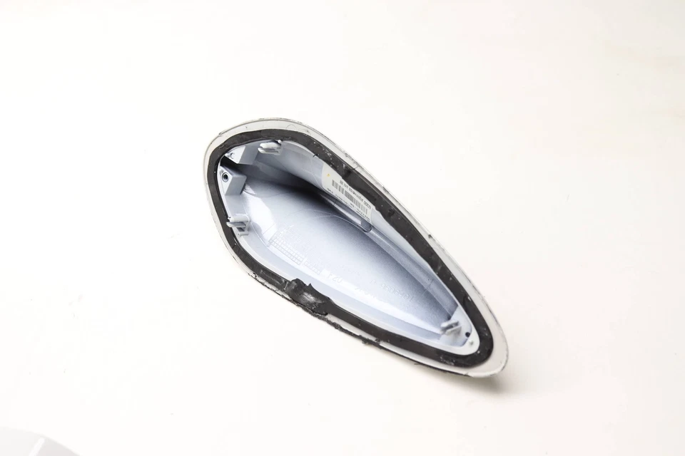 2017-2018 BMW 330I XDRIVE - Capa fina Shark/carcaça de antena de teto 9227775 - Imagem 3 de 4