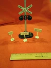 Lionel Post War 154 Highway Signal O Gauge W/3 Small signs Free Ship