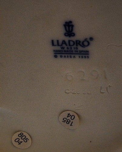 Statuina nido d'amore in porcellana Lladro 6291 con 2 uccellini colomba - Foto 5 di 7