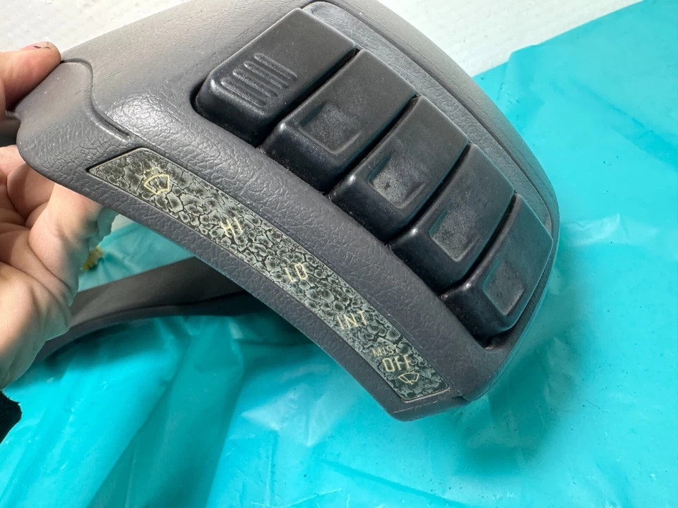 Moldura de acabamento para painel de instrumentos 90 - 93 GEO STORM - Imagem 3 de 4