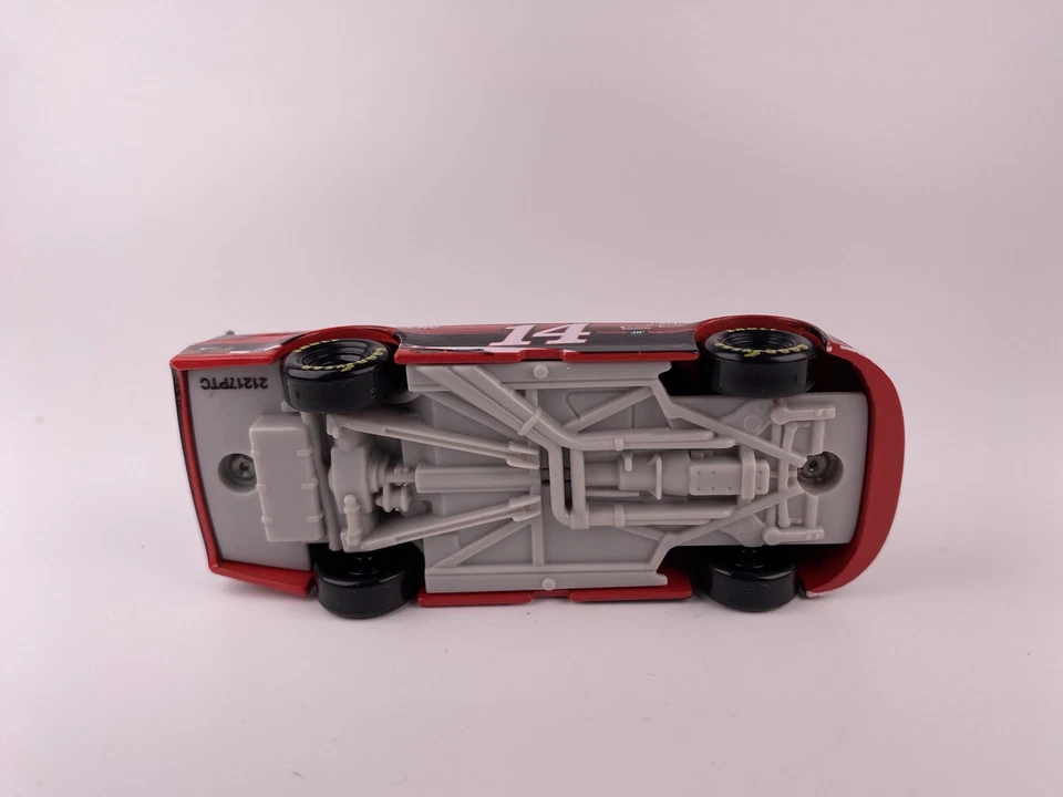 Ford Fusion 2017 Clint Bowyer Has 1/64 NASCAR fundido a presión Foto 3 de 3