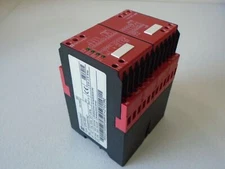 Telemecanique XPS-AMF Safety Relay, XPSAMF5142