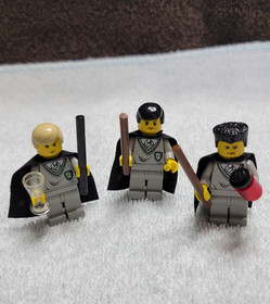 Harry Potter LEGO Set #4735 Slytherin COMPLETE w/ MANUAL ALL MINIFIGURES
