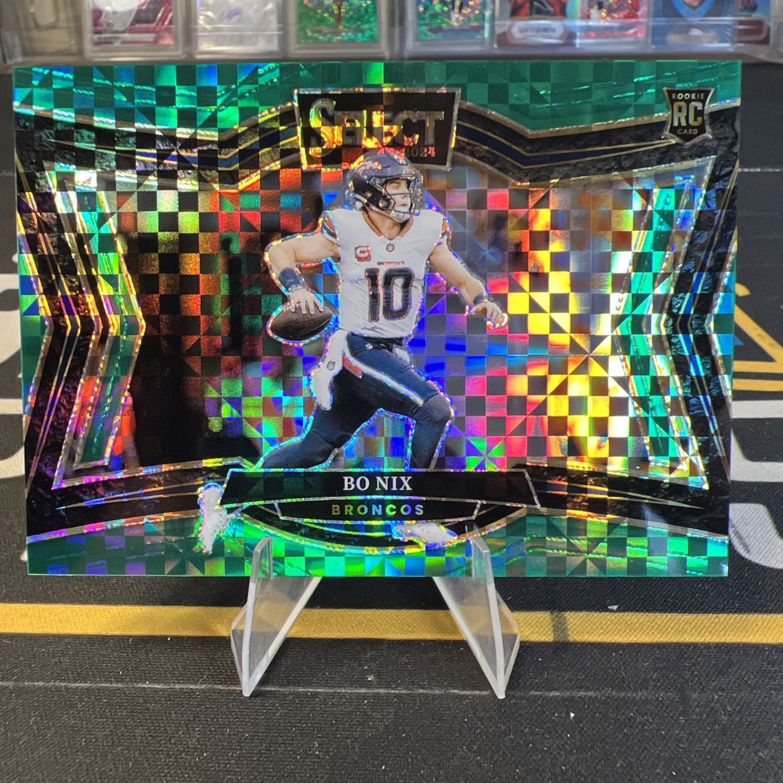 2024 Panini Select - Field Level Bo Nix #472 Green Checker Prizm /5 (RC)🔥