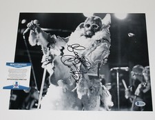 FUNK SINGER GEORGE CLINTON SIGNED PARLIAMENT FUNKADELIC 11x14 PHOTO BECKETT COA 