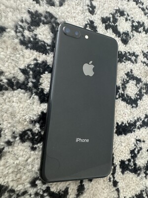 Apple iPhone 8 Plus - 64 GB - Gold (Unlocked)