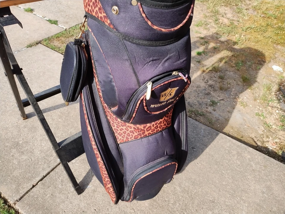 Wilson Staff Women's Cheeta Fiber Golf Bag - Image 3 of 4