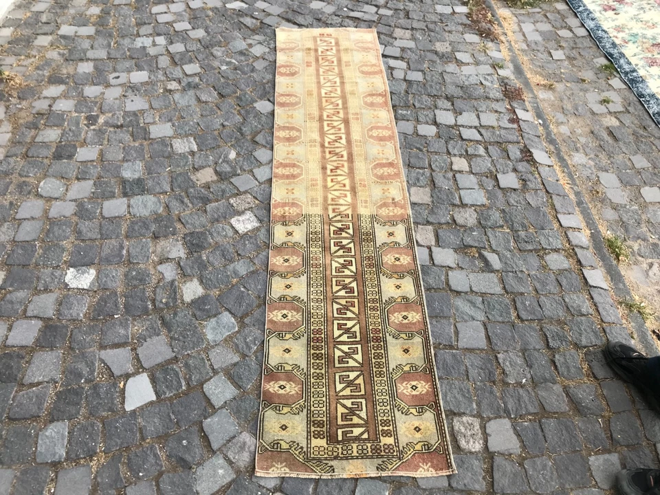 Turkish Vintage Rug Handmade Wool Rug Bohemian Runner Rug 1,9 x 8,4 ft - Image 3 of 4