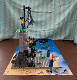 LEGO Pirates 7074 Skull Island [OPEN-BOX/PRE-OWNED] - RETIRED - 99% COMPLETE!