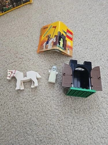 LEGO Castle: Black Monarch's Ghost (6034) Incomplete See Description for Details