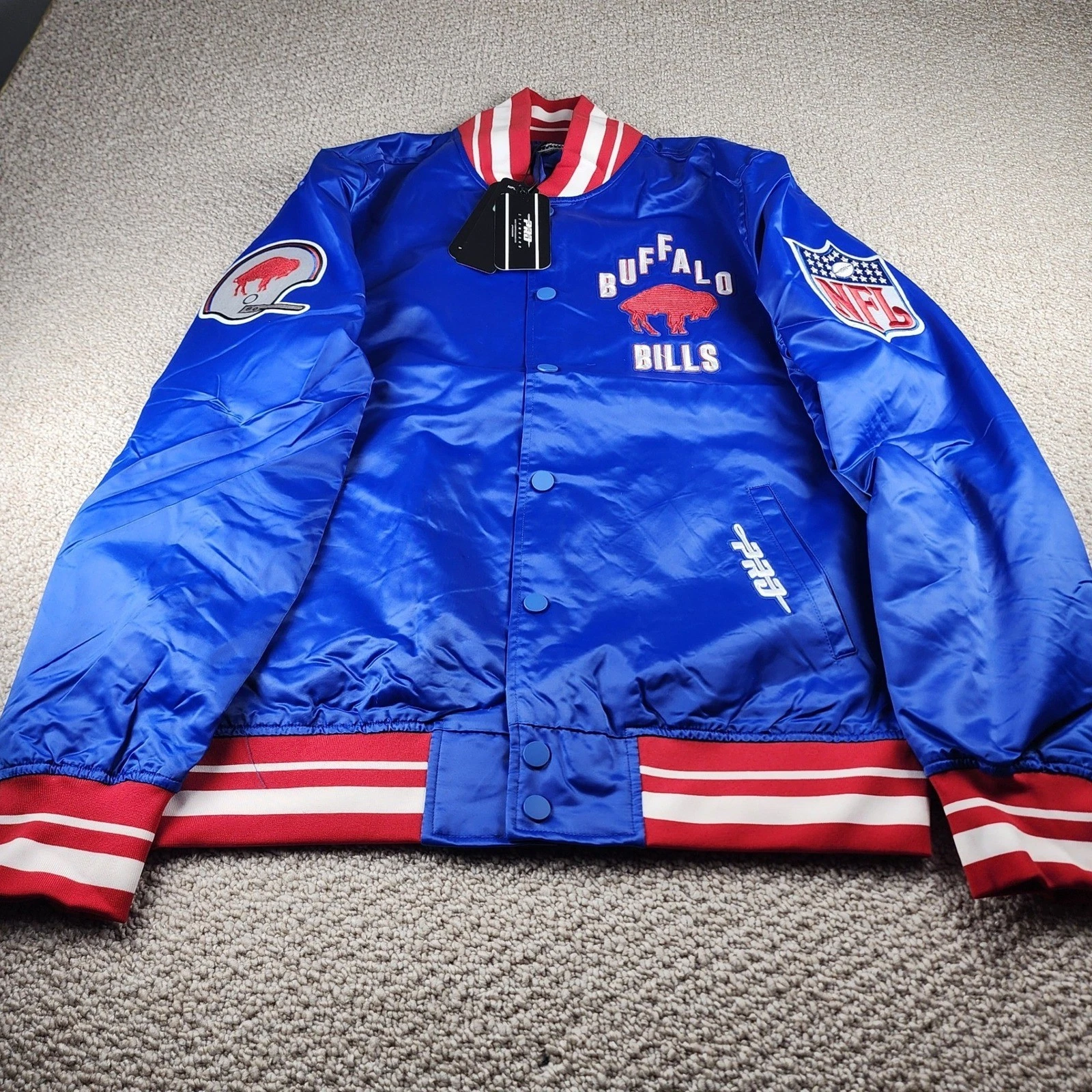 Pro Standard Buffalo Bills Varsity Jacket Mens L Blue NWT Satin NFL Bomber Sport - product detail image 3