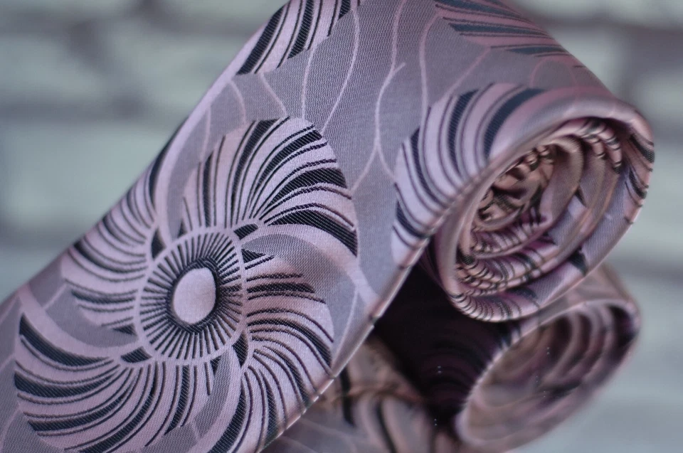 Corbata Lord R Colton Masterworks Limited - Corbata rosa concha de ábaco - Nueva Foto 4 de 4