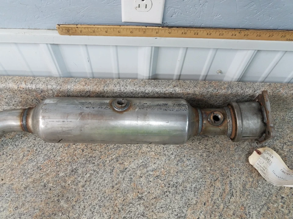 Mopar 68039232AA Catalytic Converter NEW OEM PART - Image 2 of 4