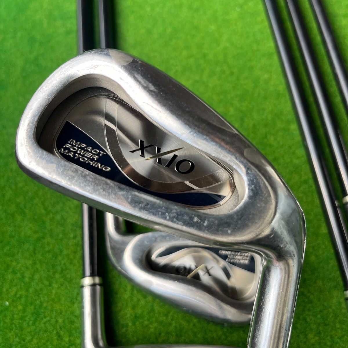 DUNLOP - ymk　XXIO9 U4&amp;U6 Amazon.com : XXIO 9 Series Iron Set RH 6-PW Steel Stiff