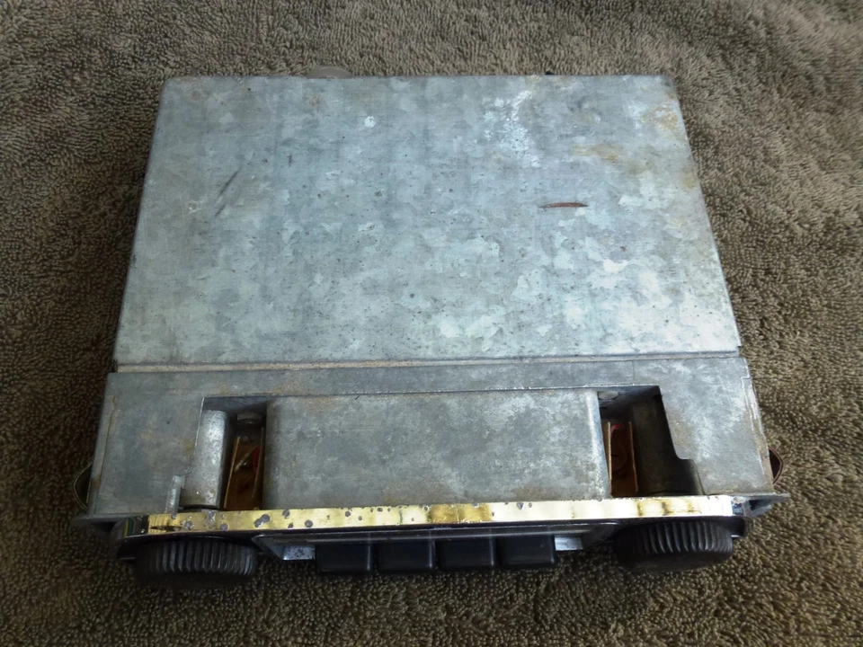 1960's Vintage VW Blaupunkt Wolfsburg III 7638061 Car Radio - 111 035 101 B - Image 4 of 4