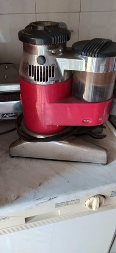 MacinaCaffè Macina e dosatore Professionale vintage anno 1965 Cimbali Bologna - Foto 3 di 7