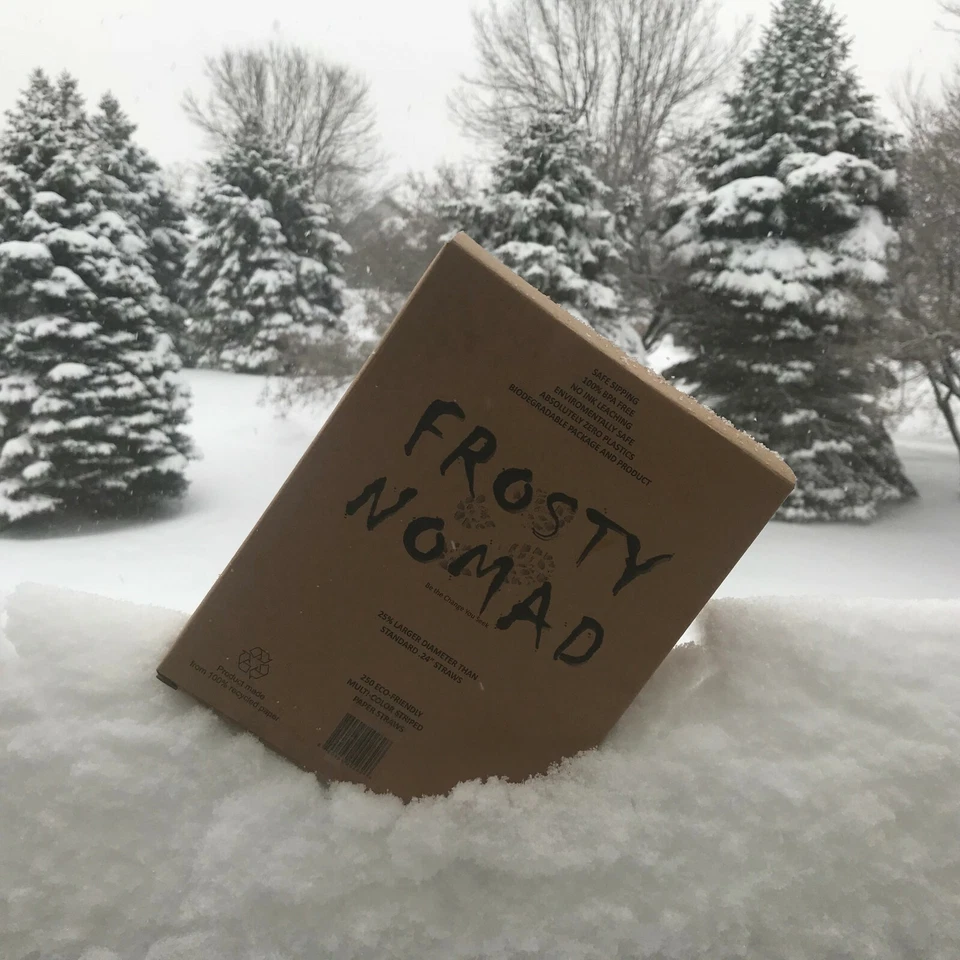 Coloridas pajitas de batido de papel de gran diámetro a rayas para fiesta divertidas. Foto 4 de 4