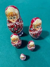 Hand Painted Russian Matryoshka Nesting Dolls 6.5" tall 5 piece