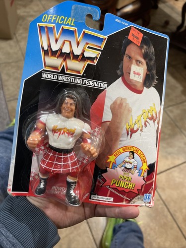 Vintage 1990 WWF Rowdy Roddy Piper Figure With Pip...