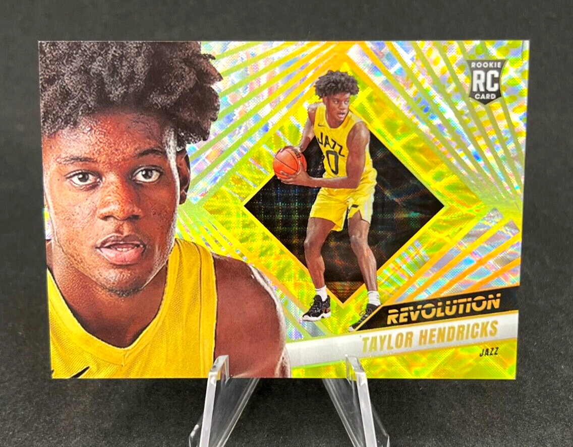Taylor Hendricks 2023-24 Panini Revolution Rookie Variation (SSP-Case Hit) #108