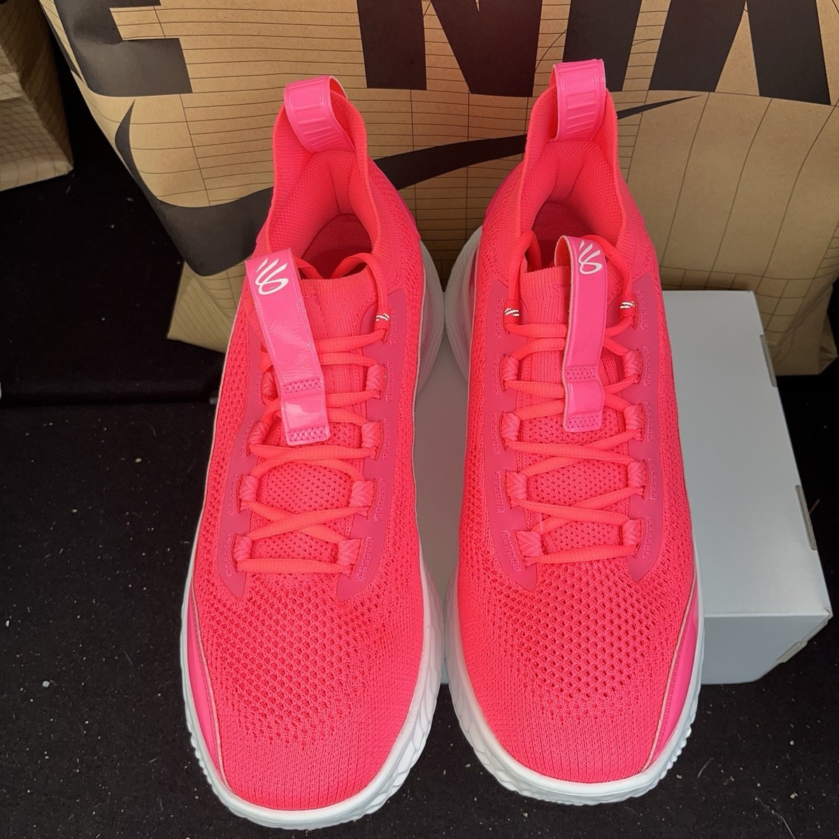 NEW Under Armour Curry 8  display picture 3