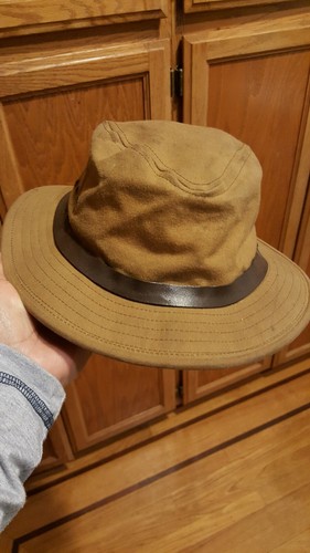 Men's Filson tin cloth Packer hat 