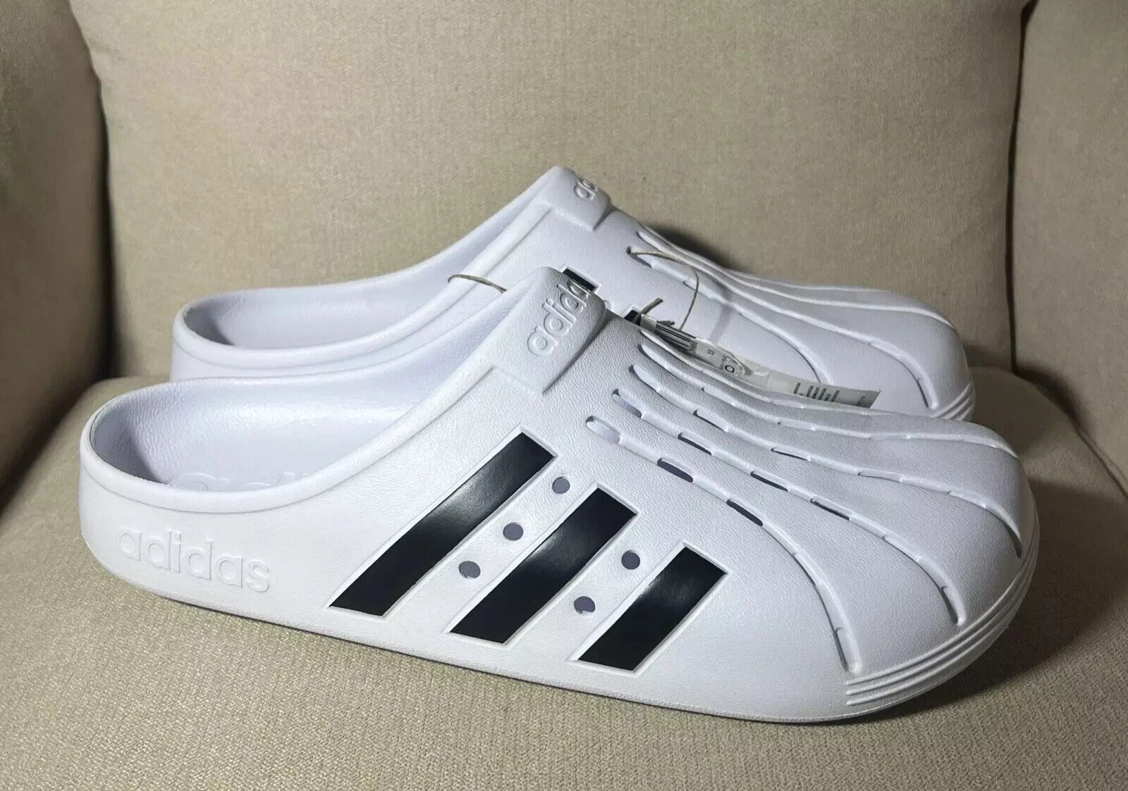 Zoccoli Adidas Adilette bianchi neri FY8970 uomo taglia 11 slip on mule