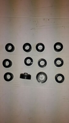 CARRERA SERVO 140 V1 12 Stück Hinterreifen Reifen Supergripp Gerade Felge NEU !