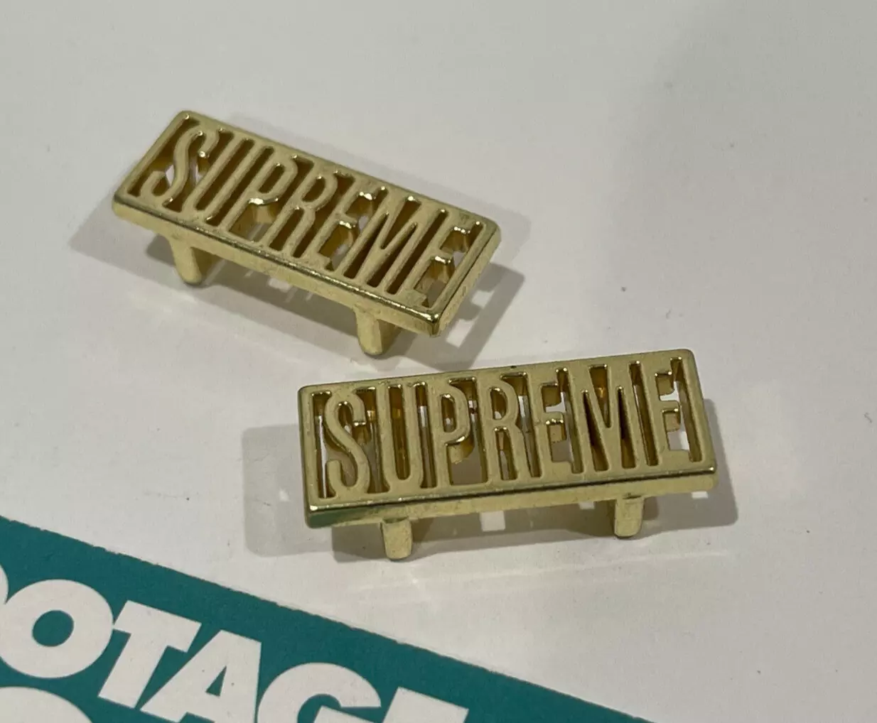 AUTHENTIQUE NIKE DUNK HIGH LOW PRO SB QS SUPREME BOX LOGO MÉTAL DORÉ DENTELLE CLIPS