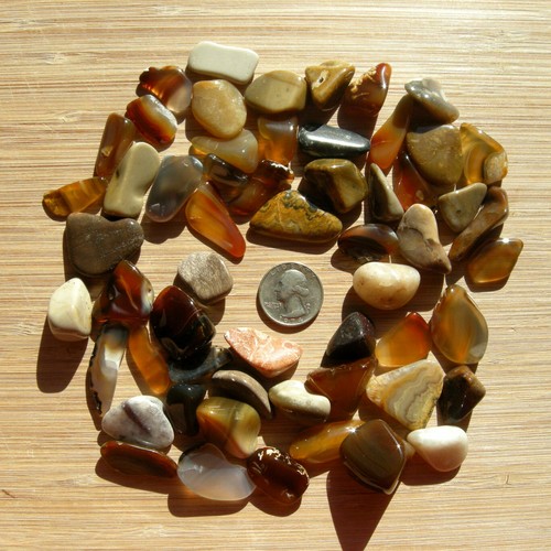 Tumbled Stones and Crystals Polished Natural Rocks Nice Colors Patterns 9oz Lot - 第 1/5 張圖片
