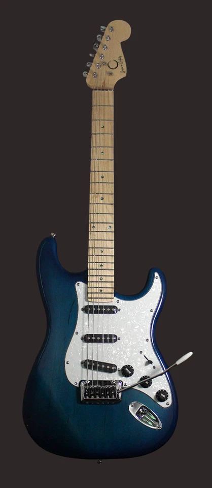 Modelo Stratocaster Azul Ultramar - Imagen 2 de 4