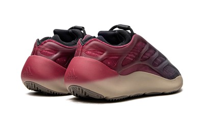 Size 9.5 - adidas Yeezy 700 V3 Fade Carbon for sale online  display picture 2
