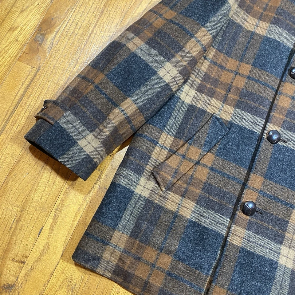 Vintage Pendleton Jacket Brown Plaid Wool USA 50s Car Coat Large Faux Fur Collar - Image 4 of 4