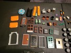 LEGO Minifigure Accessories & Parts Lot — photo 4